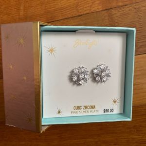 Starlight cubic zirconia earrings NWT in box giftable